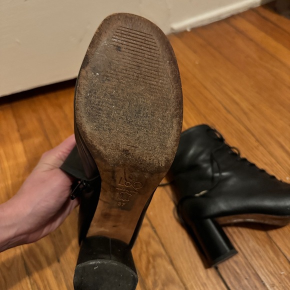 LoQ Agata Lace-up Boots - Black - Picture 9 of 10